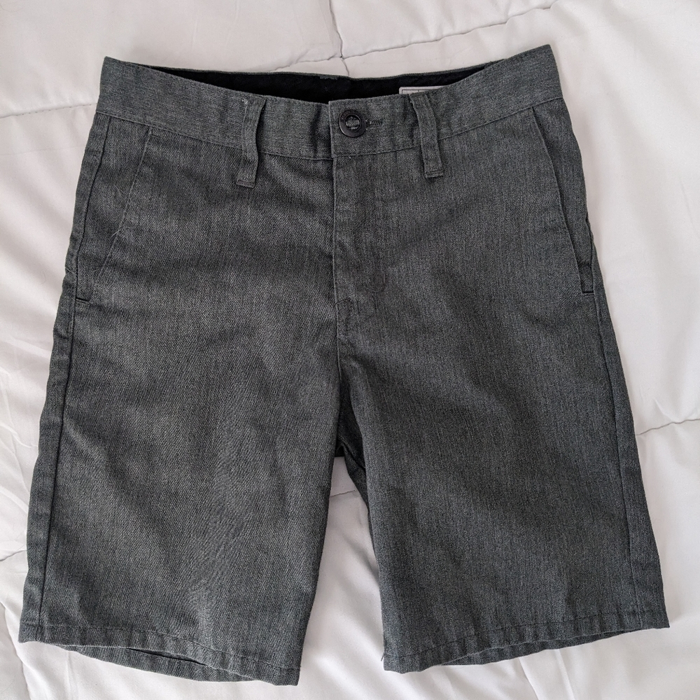 EUC Boys Volcom shorts